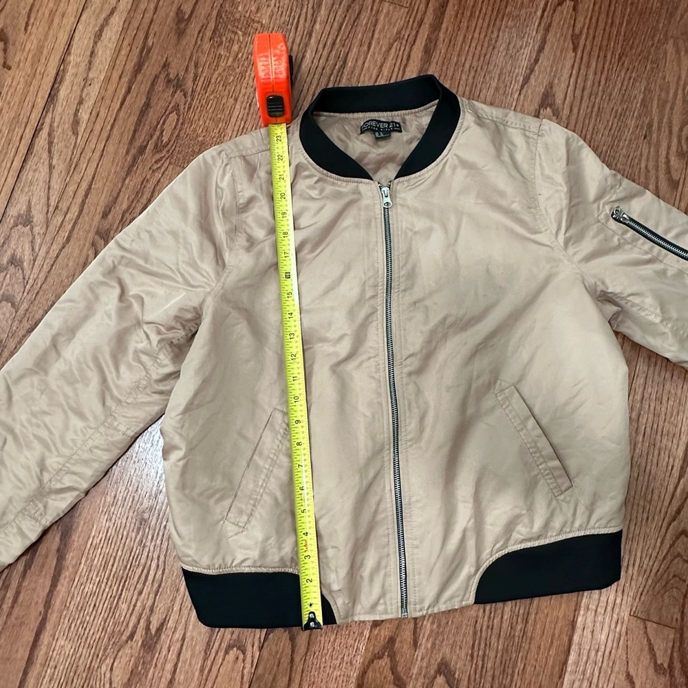 Cropped Zipper Bomber Jacket - Picture 7 of 9